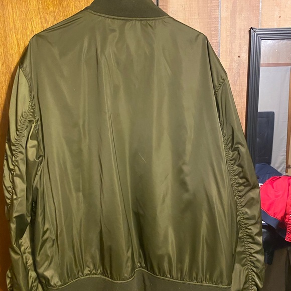 Jordan Craig - Picture 2 of 3